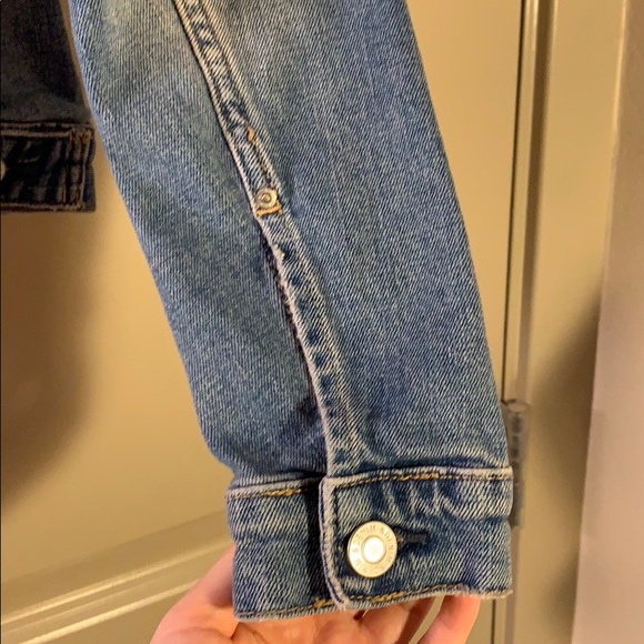 BRAND NEW! Blue jean denim jacket - very chic! - Picture 5 of 5